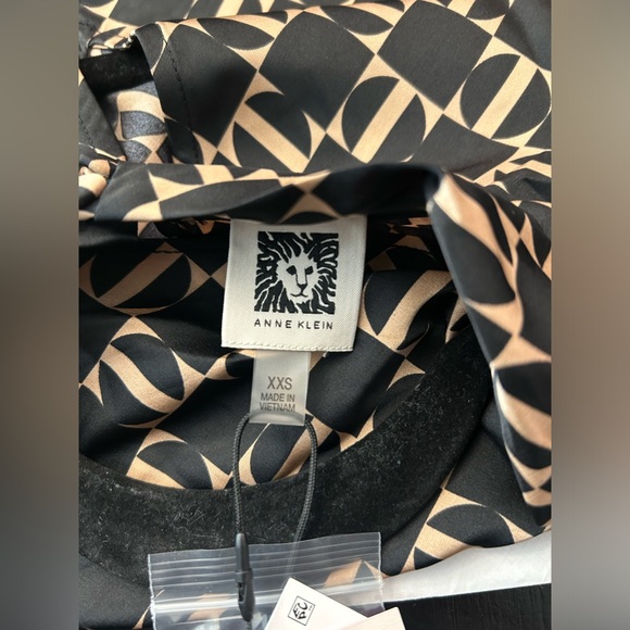 Anne Klein Women's Cowl Neck Sleeveless Blouse XXS - Picture 5 of 5